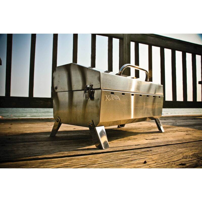 Camco 58110 Kuuma Charcoal Grill with Inner Lid Liner - Image 7