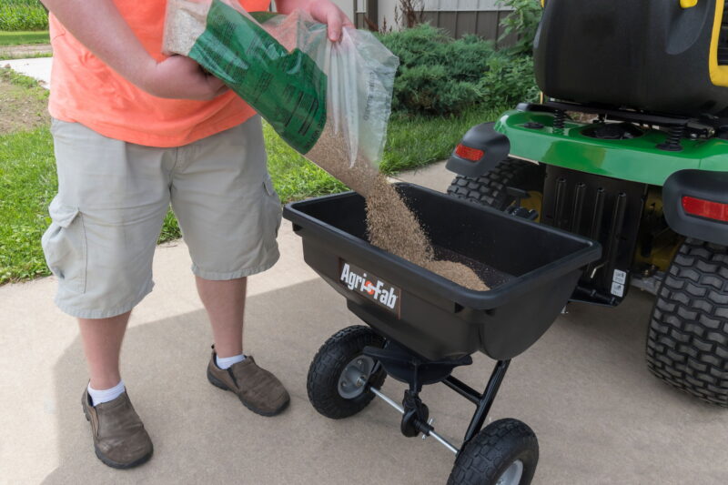 Agri-Fab, Inc. 85 lb Broadcast Tow-Behind Spreader - Model # 45-0530 - Image 2