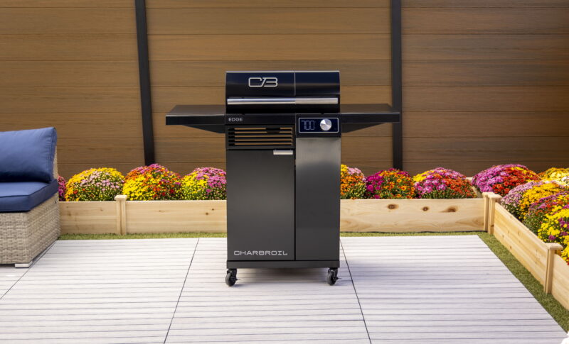 Charbroil Edge Electric Grill in Black - Image 5