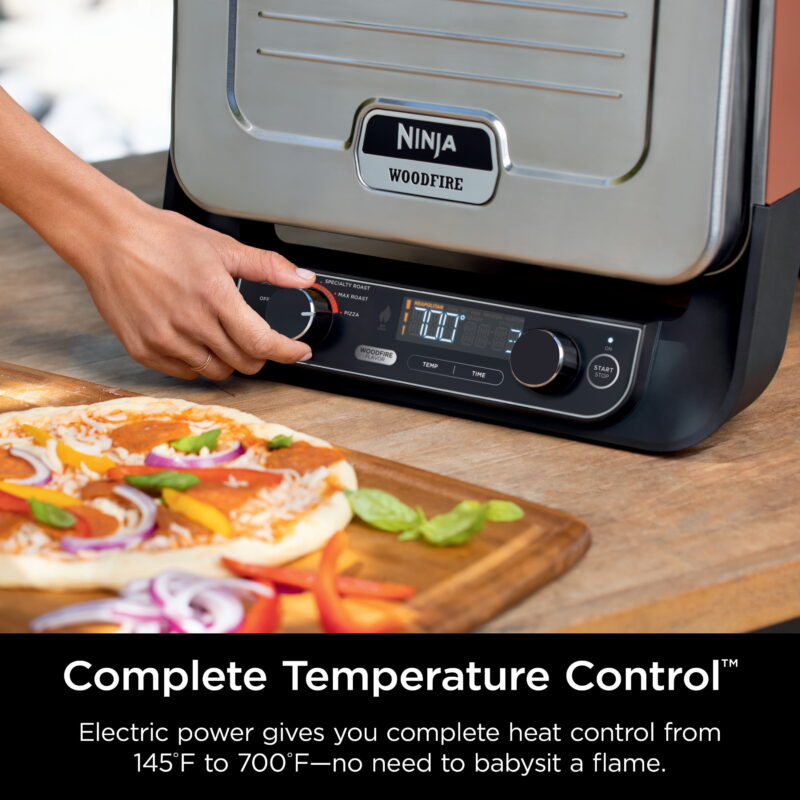 Ninja Woodfire™ Pizza Oven, 5-in-1 outdoor oven, 5 Pizza Settings, Ninja Woodfire™ Technology, up to 700°F heat, BBQ smoker, Electric - Image 5