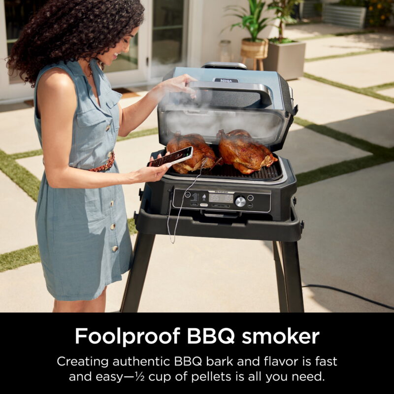 Ninja Woodfire ProConnect 20" 1760W Electric Outdoor Grill With Digital Display - Image 4