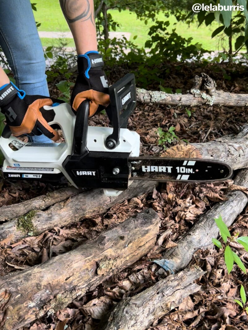 HART 40V 10" Battery-Powered Chainsaw Kit, (1) 2.5 Ah Lithium-Ion Battery - Image 7