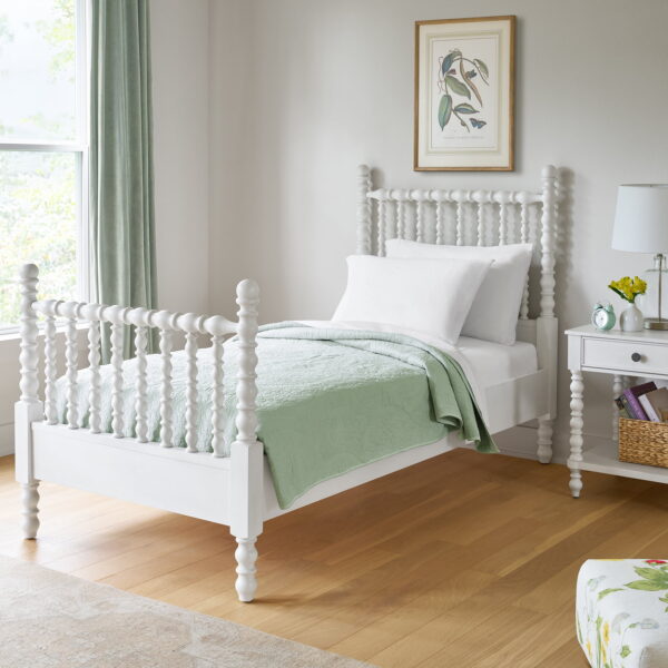 Pioneer Woman Harper Twin Spindle Bed, White