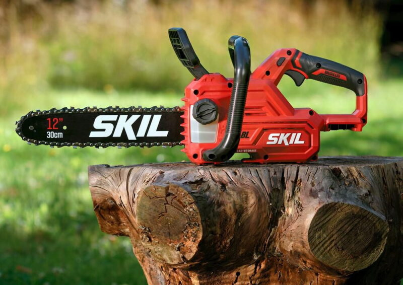 SKIL CS4562B-10  PWR CORE Brushless  40V 12-inch Chain Saw , Tool-Less Chain Tensioning, 4.0Ah Battery and Charger - Image 5