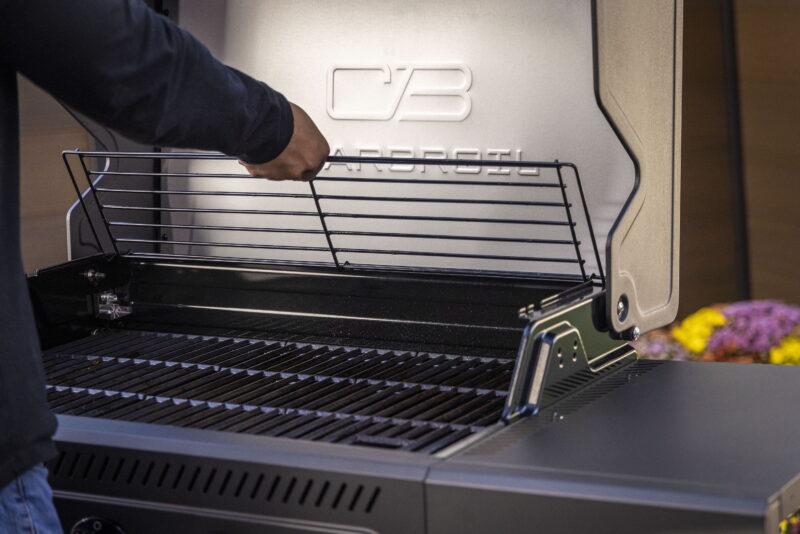 Charbroil Performance Series FlavorMax 5-Burner Gas Grill with Side Burner and 12" Griddle - Image 3