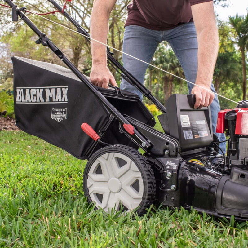 Black Max 21" Self-Propelled Walk-Behind Mower with 150cc 625 Series Briggs and Stratton Engine - Image 6