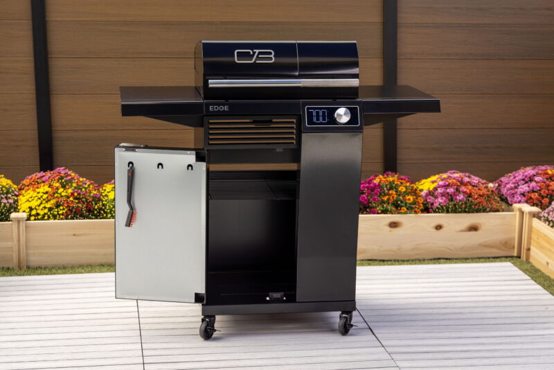 Charbroil Edge Electric Grill in Black - Image 6